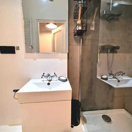 شقة C M Park بوزنان