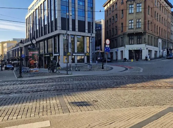 Apartment C M Park *